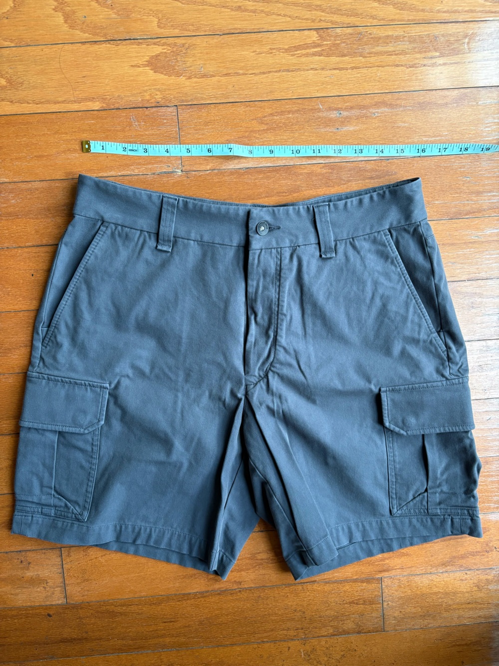 rag & bone Men's Charcoal Cargo Shorts